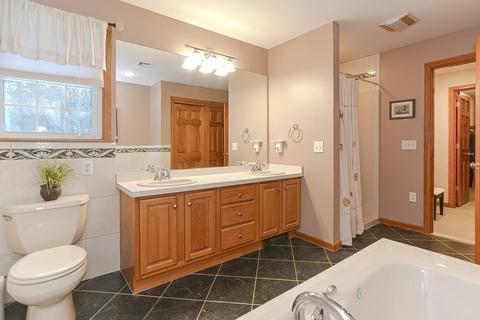 8 Leonard Rd, Mendon, MA 01756 photo 28
