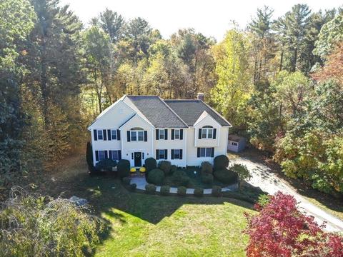 8 Leonard Rd, Mendon, MA 01756 photo 1