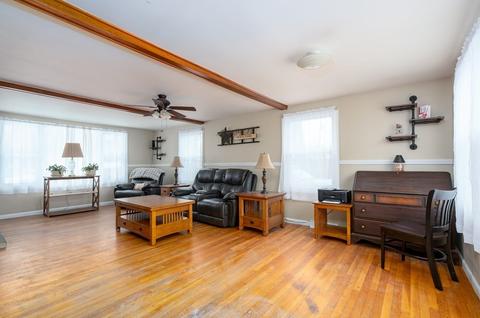 70 Pine St, Danvers, MA 01923 photo 10