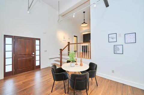 44 White Pl, Brookline, MA 02445 photo 3