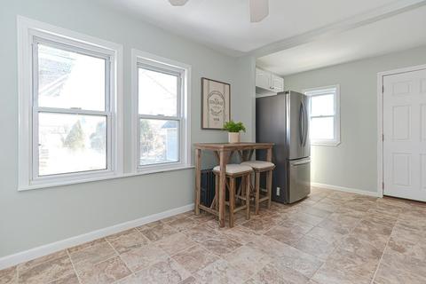 9 Maple Ln, Hull, MA 02045 photo 5