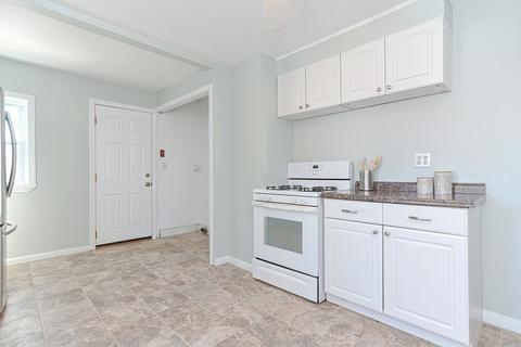 9 Maple Ln, Hull, MA 02045 photo 4