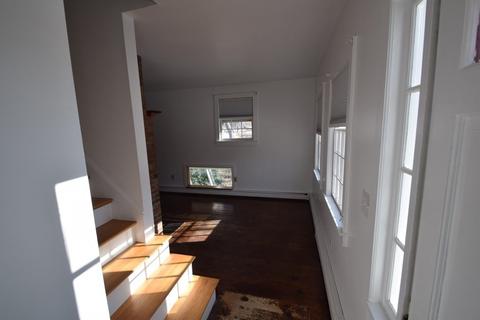 38 Pond View Dr, Mashpee, MA 02649 photo 9
