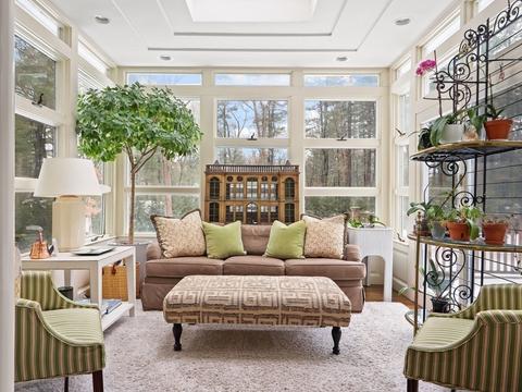 77 Crestview Rd, Needham, MA 02492 photo 2