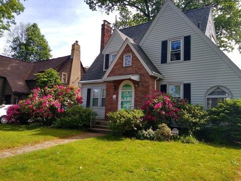 63 Eckington St, Springfield, MA 01108 photo 2