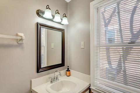 306 Tappan St #E, Brookline, MA 02445 photo 21