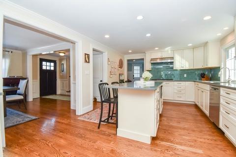 95 Elmwood Rd, Needham, MA 02492 photo 5