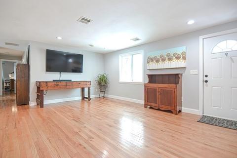 63 Prior Dr, Framingham, MA 01701 photo 8