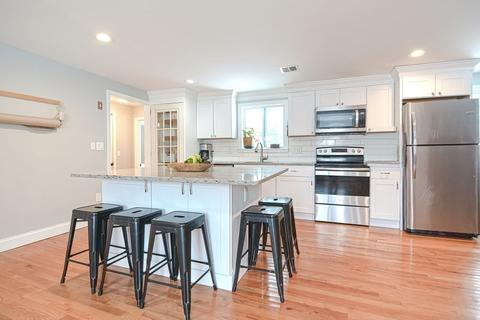 63 Prior Dr, Framingham, MA 01701 photo 2