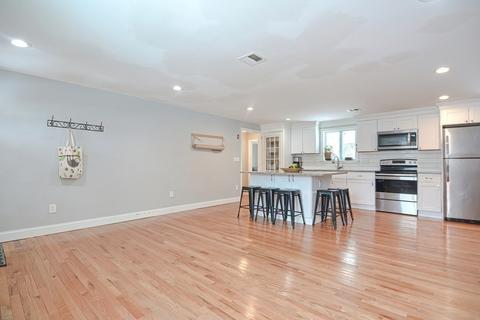 63 Prior Dr, Framingham, MA 01701 photo 4