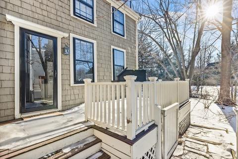 210 North St, Hingham, MA 02043 photo 4