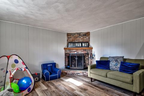 8 Hilltop Rd, Dover, MA 02030 photo 22