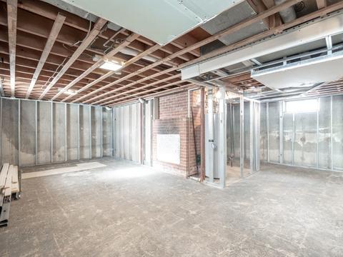 4 Eustis St, Worcester, MA 01606 photo 33