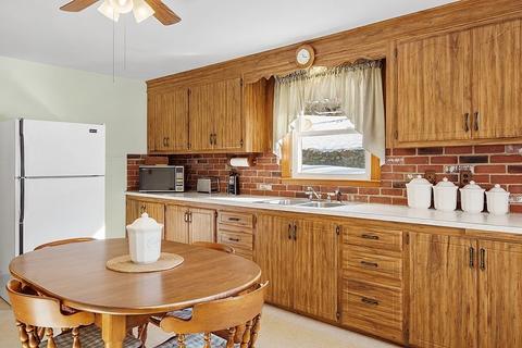 87 Monadnock St, Gardner, MA 01440 photo 11