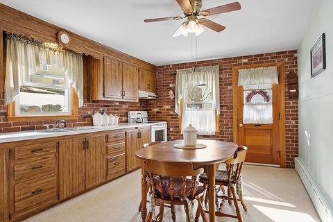 87 Monadnock St, Gardner, MA 01440 photo 7
