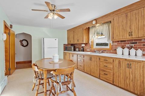 87 Monadnock St, Gardner, MA 01440 photo 6