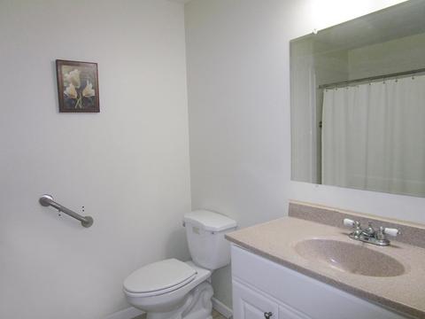 64 Frontenac St, Chicopee, MA 01020 photo 11