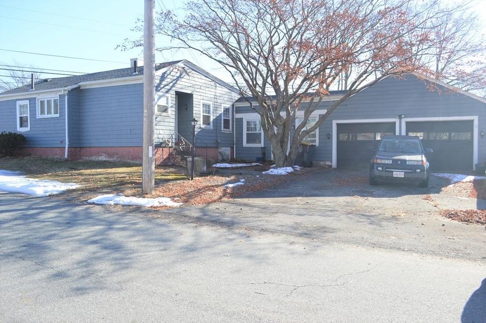 315 Oneil Rd, Somerset, MA 02725 22 Photos MLS 72942099 Movoto