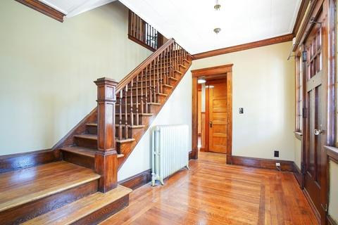 170 Berkshire St, Springfield, MA 01151 photo 4