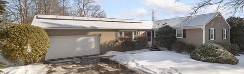 100 Barry Rd, Worcester, MA 01609 photo 2