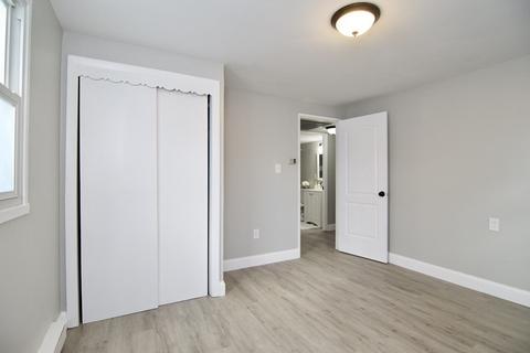 160 Laurelton St, Springfield, MA 01109 photo 23