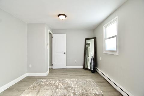 160 Laurelton St, Springfield, MA 01109 photo 20