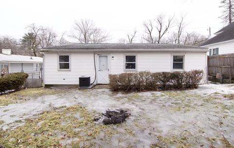 160 Laurelton St, Springfield, MA 01109 photo 2