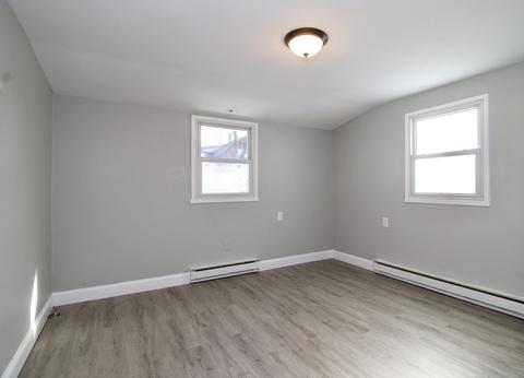 160 Laurelton St, Springfield, MA 01109 photo 21