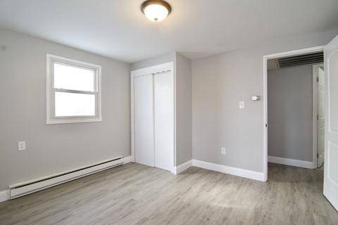 160 Laurelton St, Springfield, MA 01109 photo 22