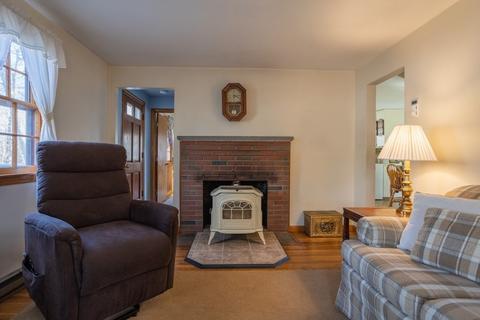 514 Maple St, Franklin, MA 02038 photo 4
