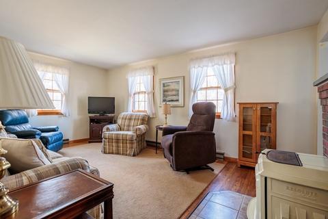 514 Maple St, Franklin, MA 02038 photo 5