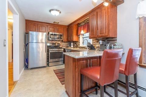 86 Mayfield St, Springfield, MA 01108 photo 9