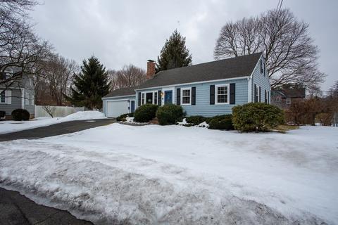 25 Chipman Rd, Beverly, MA 01915 photo 2