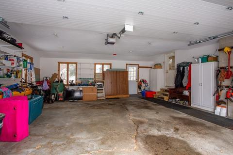 25 Chipman Rd, Beverly, MA 01915 photo 24