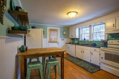 25 Chipman Rd, Beverly, MA 01915 photo 8