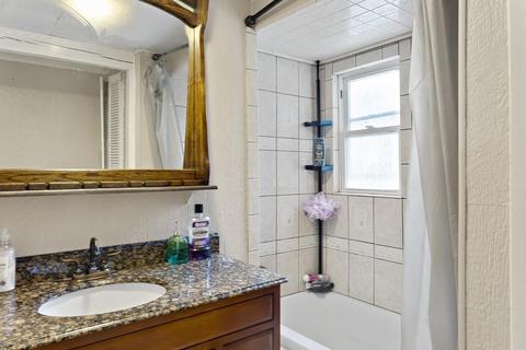 19 Paris St, Everett, MA 02149 photo 28