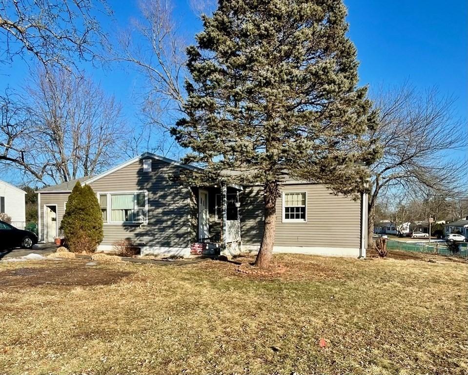 22 Green Willow Dr, Holyoke, MA 01040 20 Photos MLS 22 Green Willow Dr, Holyoke, MA 01040 20 Photos MLS