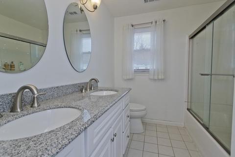 11 Vale Cir, Springfield, MA 01118 photo 27