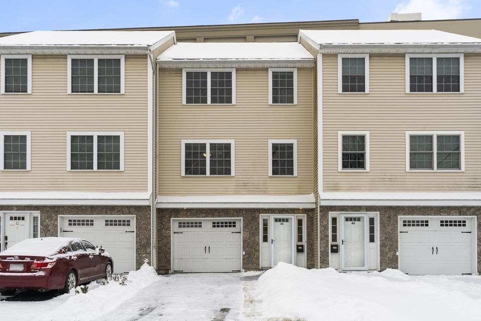 44 Columbia Ave 44, Lynn, MA 01902 30 Photos MLS 44 Columbia Ave 44, Lynn, MA 01902 30 Photos MLS