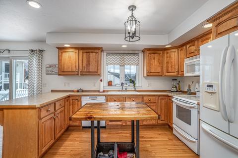 67 John St, Gardner, MA 01440 photo 7