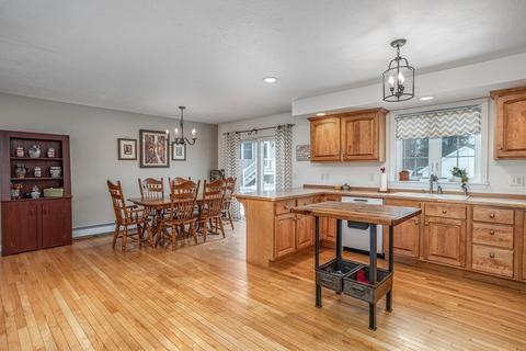 67 John St, Gardner, MA 01440 photo 9