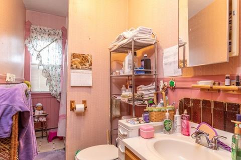 29 S Main St, Gardner, MA 01440 photo 17