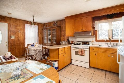 84 Orange St, Fall River, MA 02720 photo 16