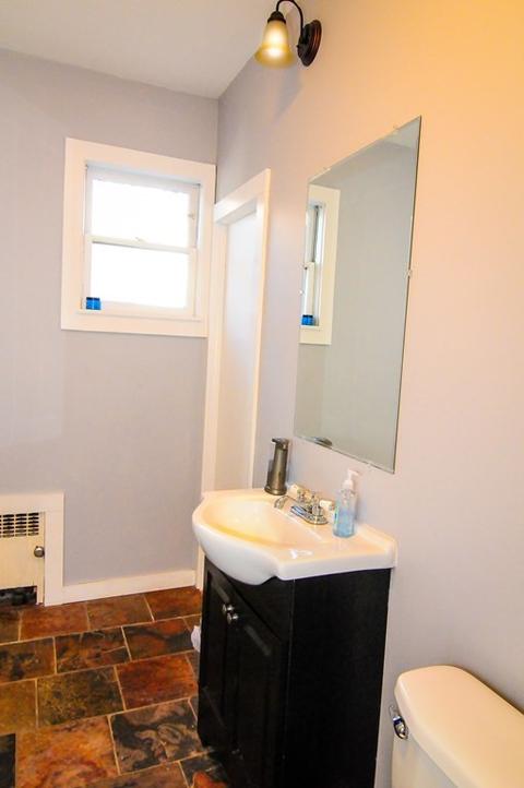 17 Washington Rd, Springfield, MA 01108 photo 9