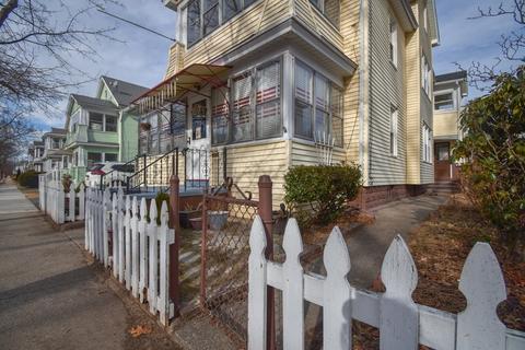 127 Draper St, Springfield, MA 01108 photo 2