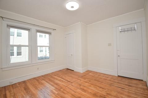 127 Draper St, Springfield, MA 01108 photo 30