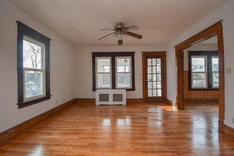 127 Draper St, Springfield, MA 01108 photo 9