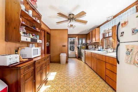 36 Pleasant St, Wareham, MA 02571 photo 11