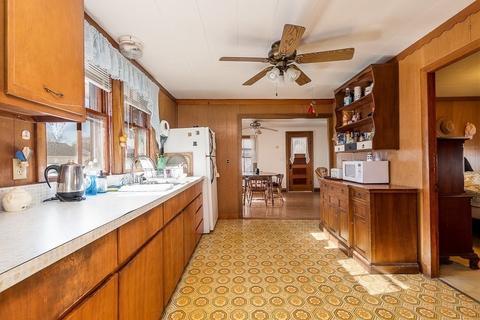36 Pleasant St, Wareham, MA 02571 photo 13
