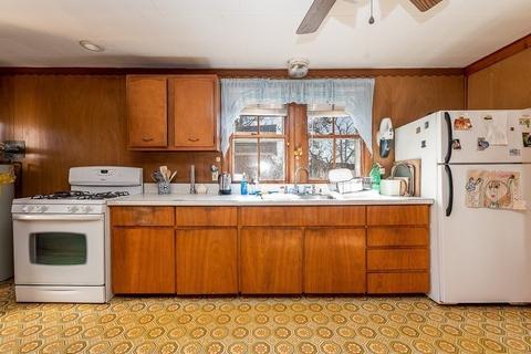 36 Pleasant St, Wareham, MA 02571 photo 12
